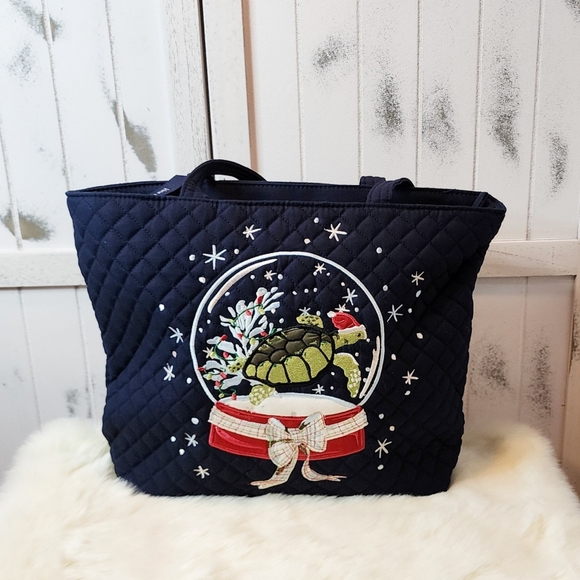 Vera Bradley Cotton Santa Turtle Tote Bag - Picture 4 of 10